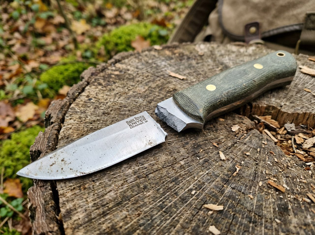 折れたバークリバーのナイフ