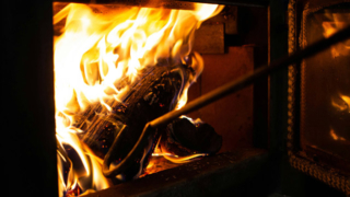 薪ストーブの炎